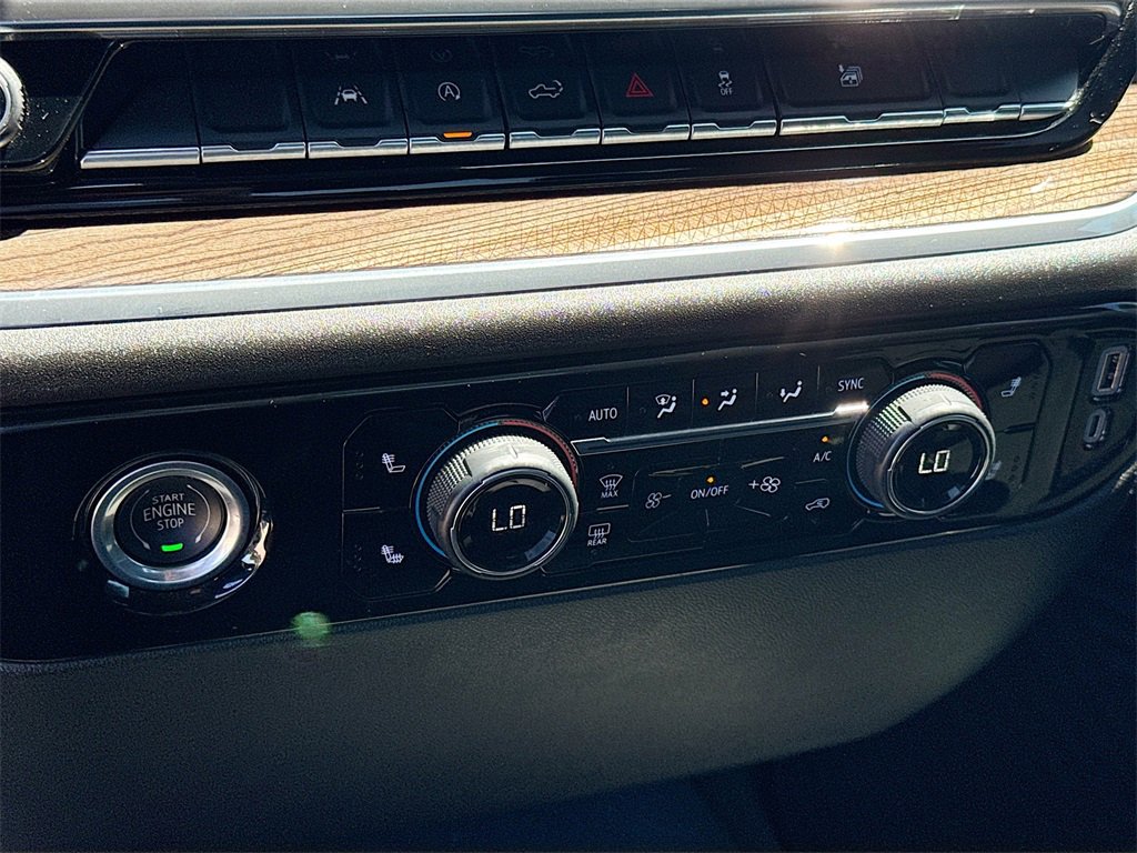 Used 2023 Chevrolet Silverado 1500 RST image 15