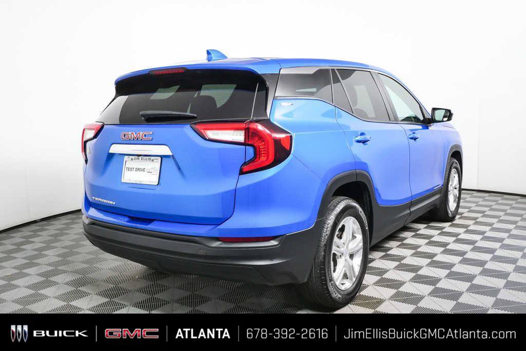 Certified 2024 GMC Terrain SLE FWD image 3
