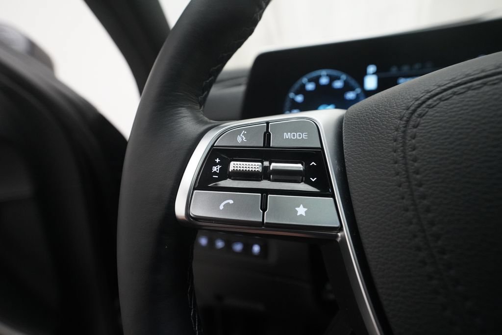 Used 2025 Kia Telluride SX X-Line AWD/4WD image 18