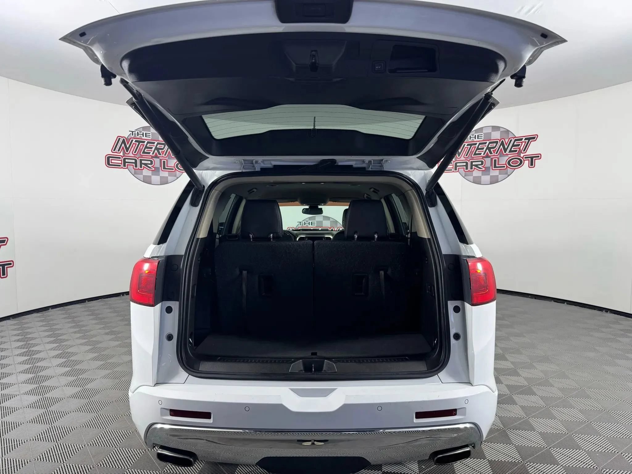 Used 2019 GMC Acadia Denali AWD/4WD image 27