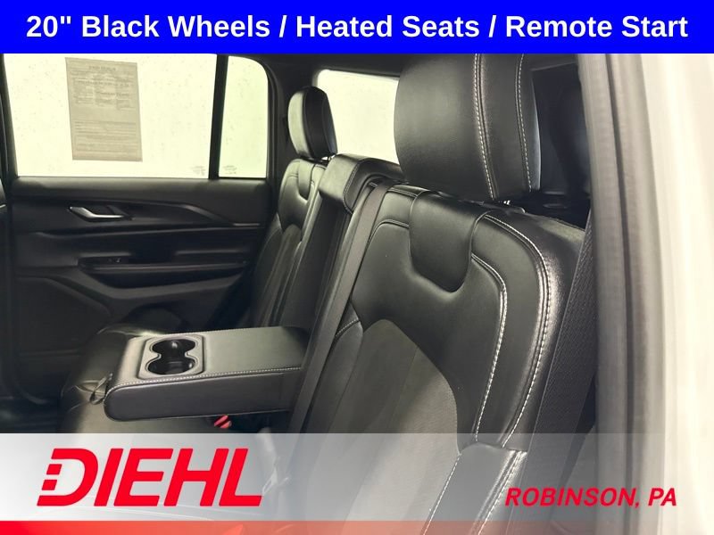 Used 2023 Jeep Grand Cherokee Altitude AWD/4WD image 17
