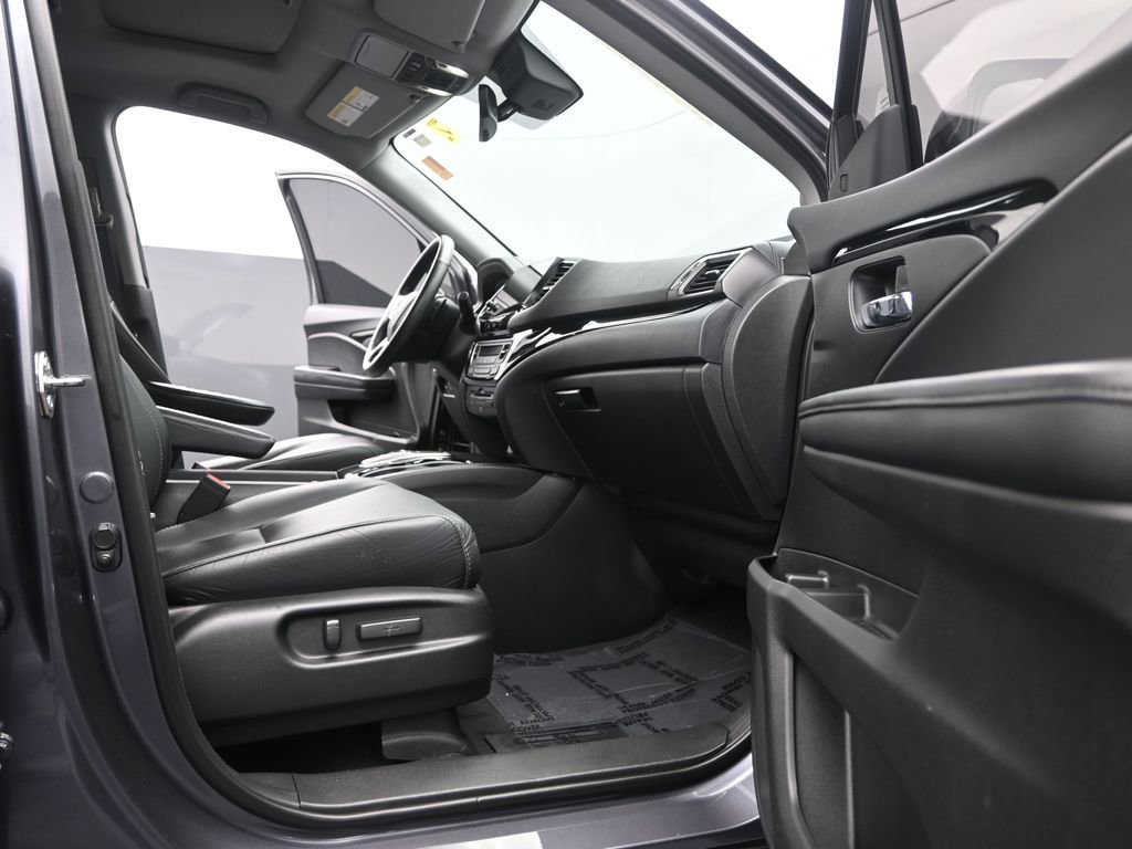 Used 2021 Honda Pilot Elite image 17