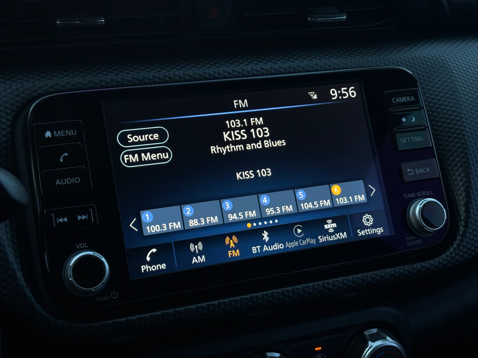 Used 2023 Nissan Kicks SV FWD image 16