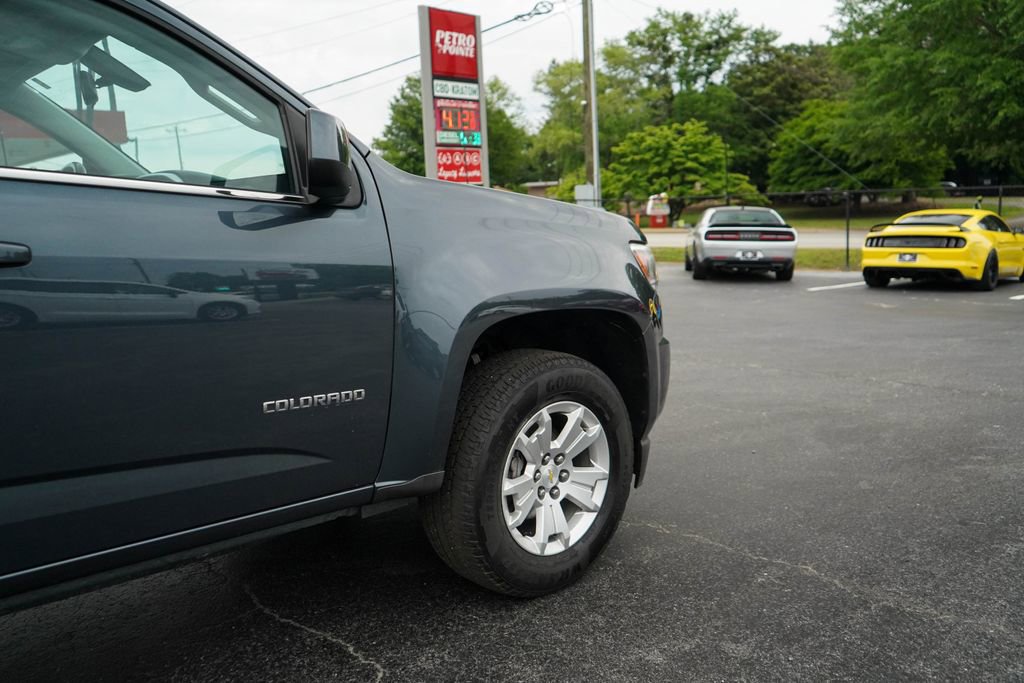 Used 2020 Chevrolet Colorado LT AWD/4WD image 17