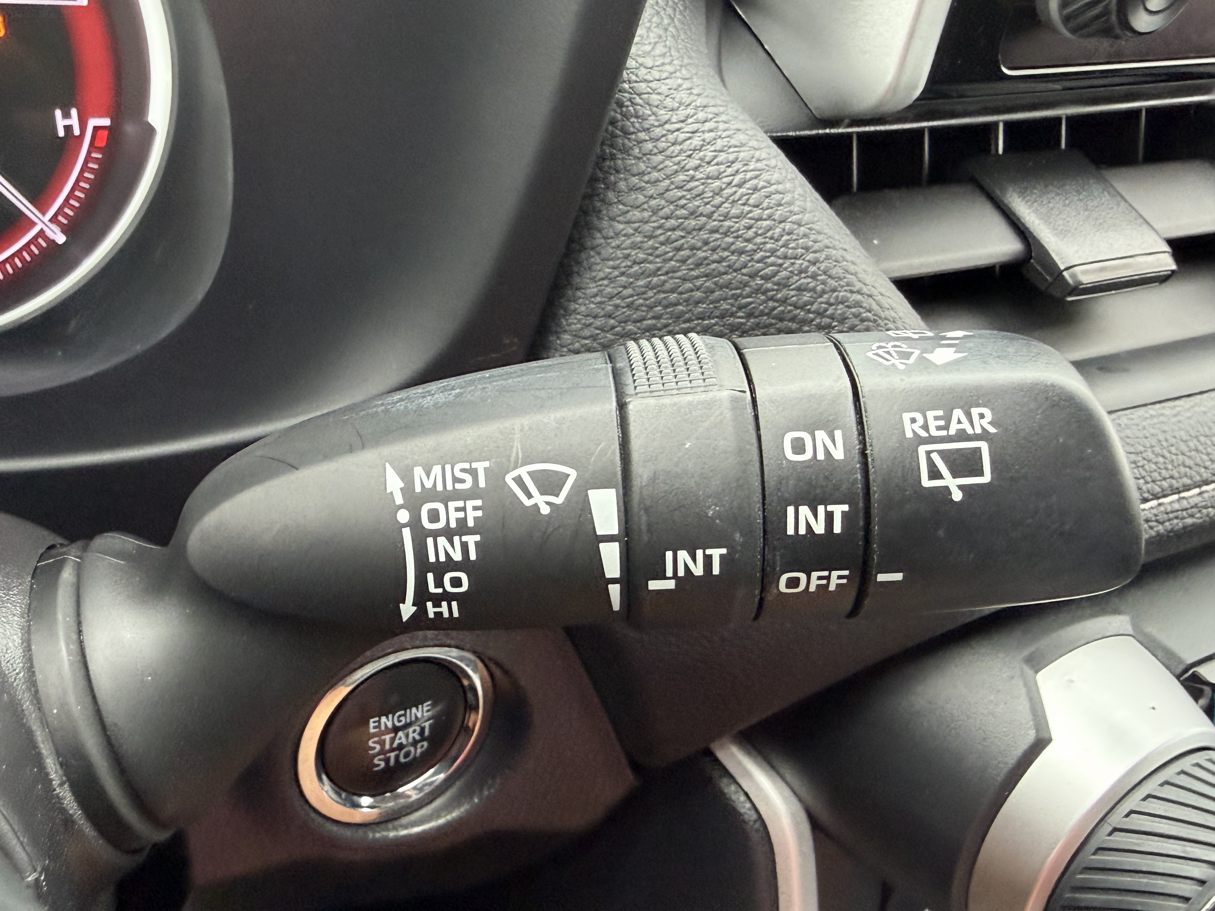 Certified 2025 Toyota RAV4 XLE w/ Convenience Package AWD/4WD image 28