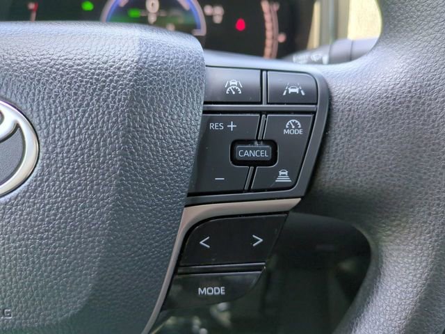 Used 2026 Toyota Camry LE FWD image 23