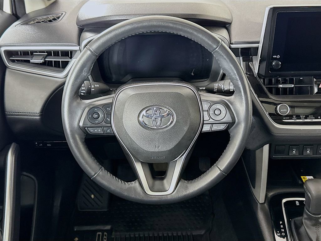 Certified 2023 Toyota Corolla Cross XLE w/ Convenience Package AWD/4WD image 4