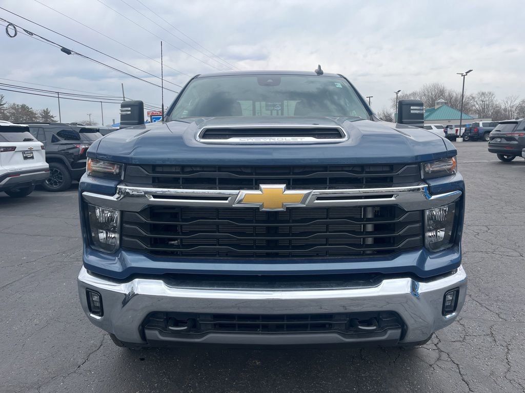 New 2026 Chevrolet Silverado 2500 LT image 9