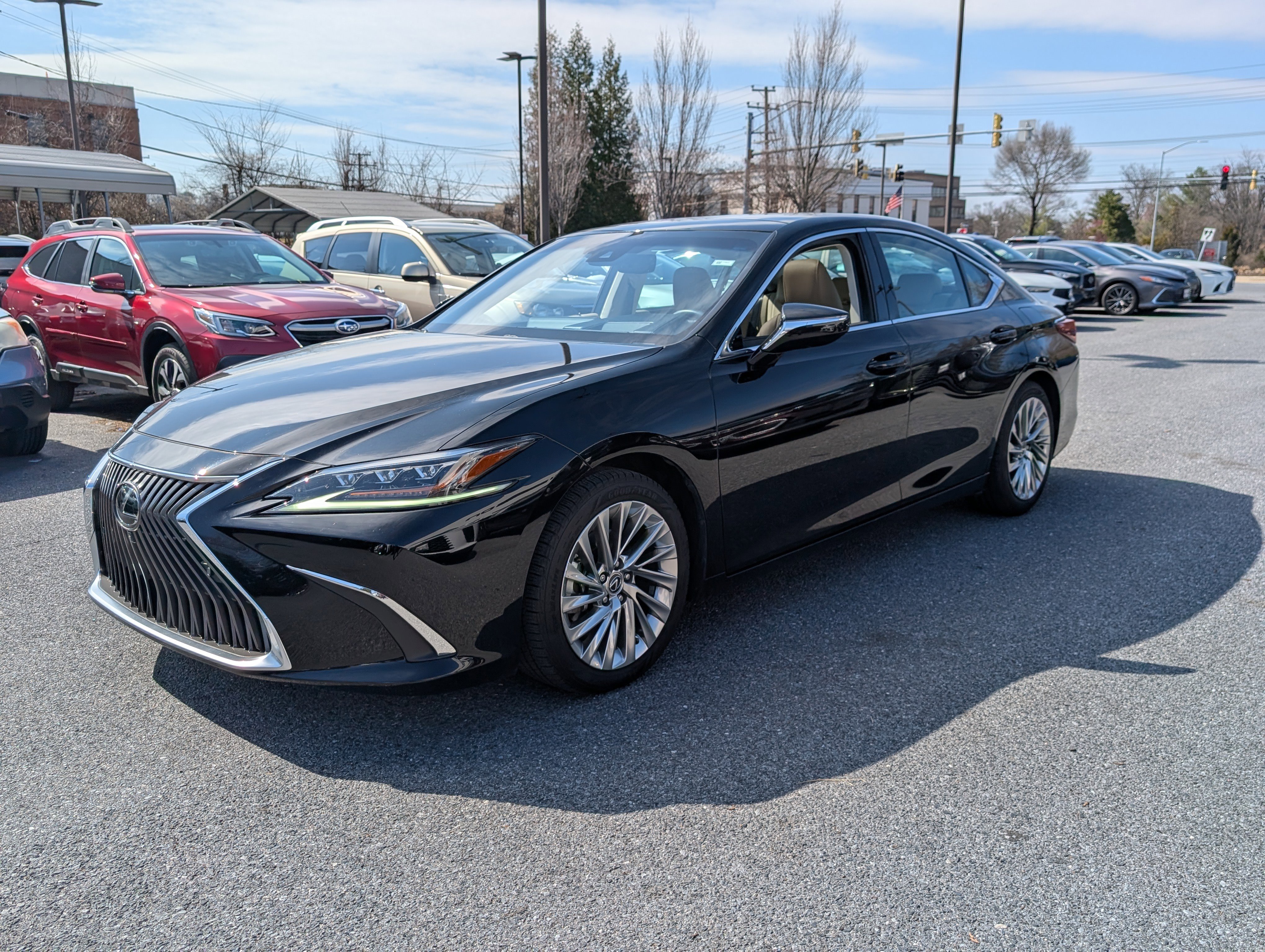 Used 2020 Lexus ES 350 Ultra Luxury w/ Accessory Package 2 image 7