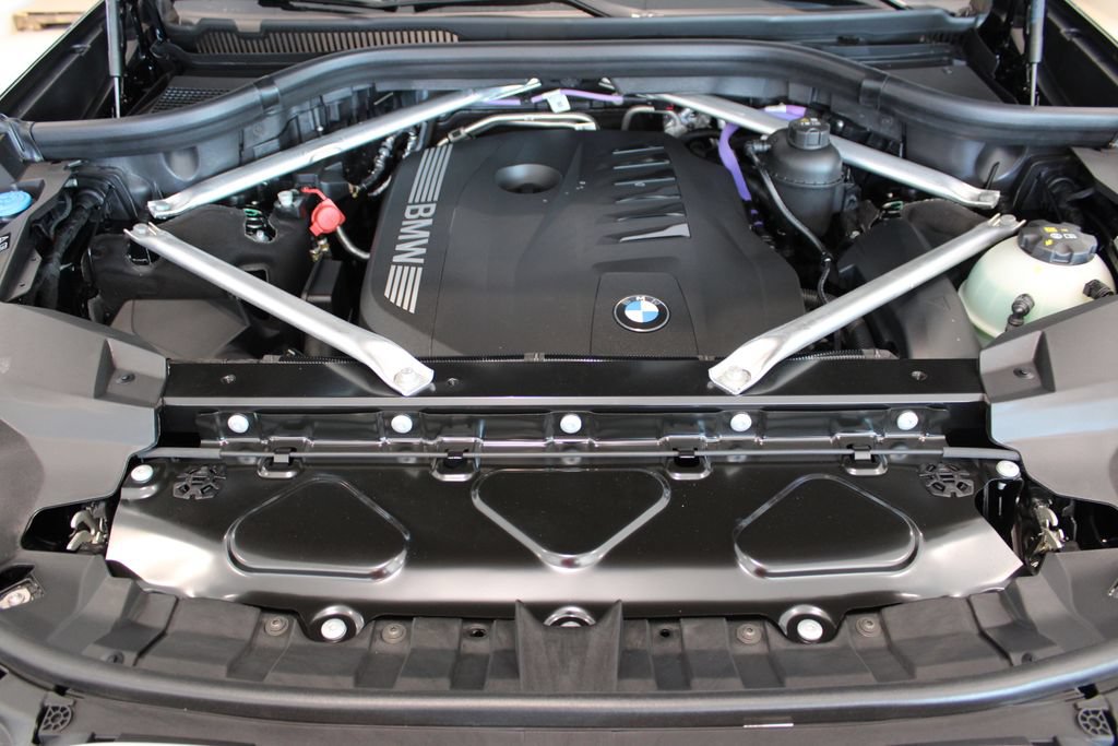 New 2027 BMW X7 xDrive40i AWD/4WD image 8