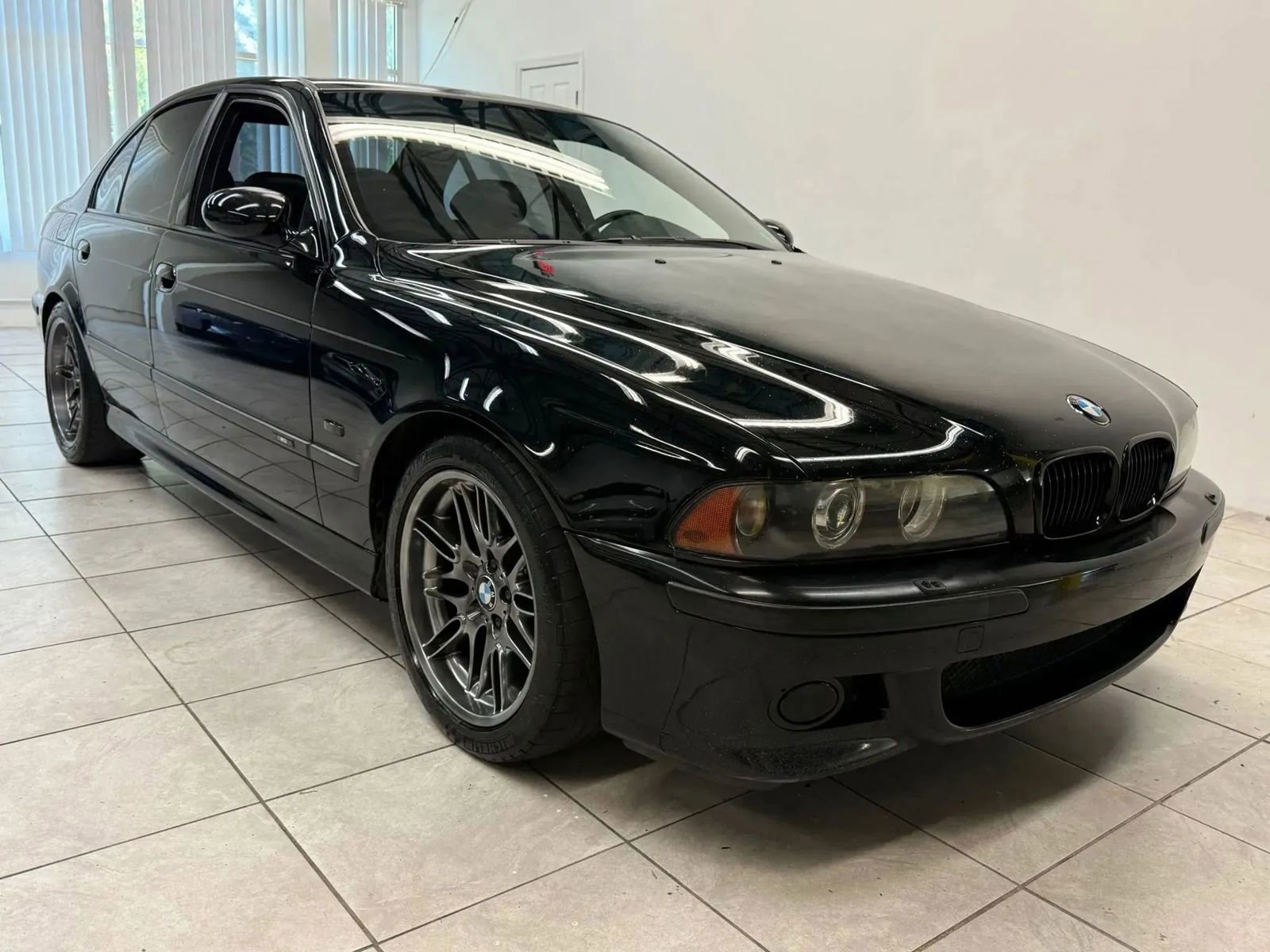 Used 2000 BMW M5 image 1