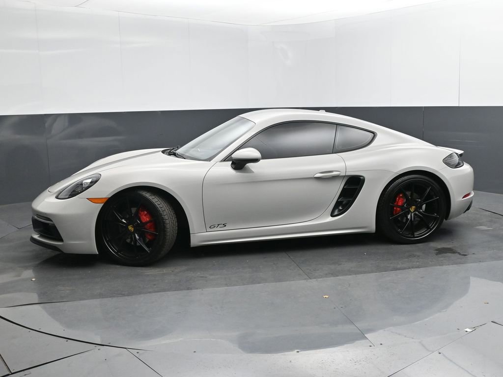 Used 2018 Porsche 718 Cayman GTS image 2