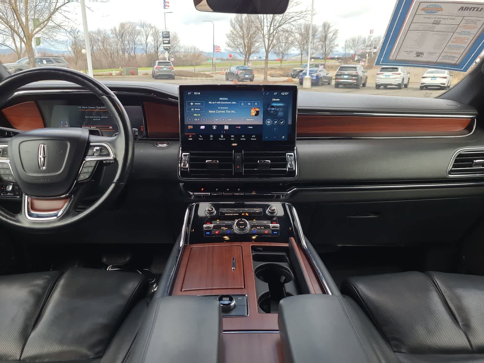 Used 2023 Lincoln Navigator Reserve AWD/4WD image 18