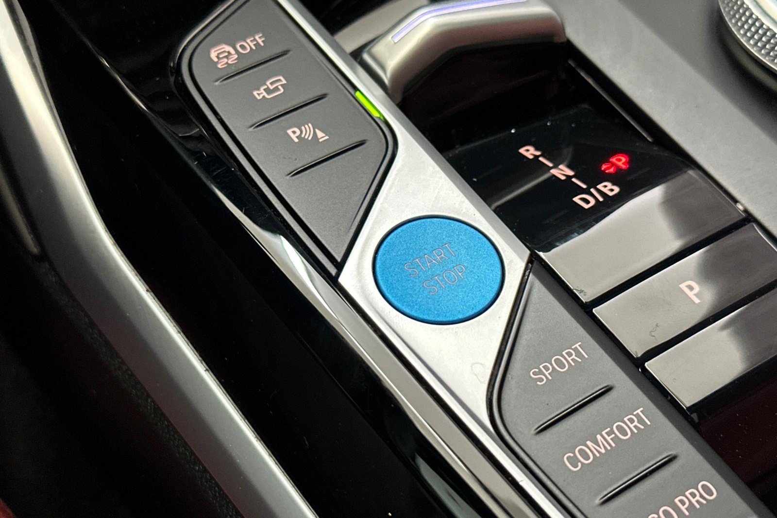Certified 2024 BMW i4 eDrive35 w/ Premium Package RWD image 16