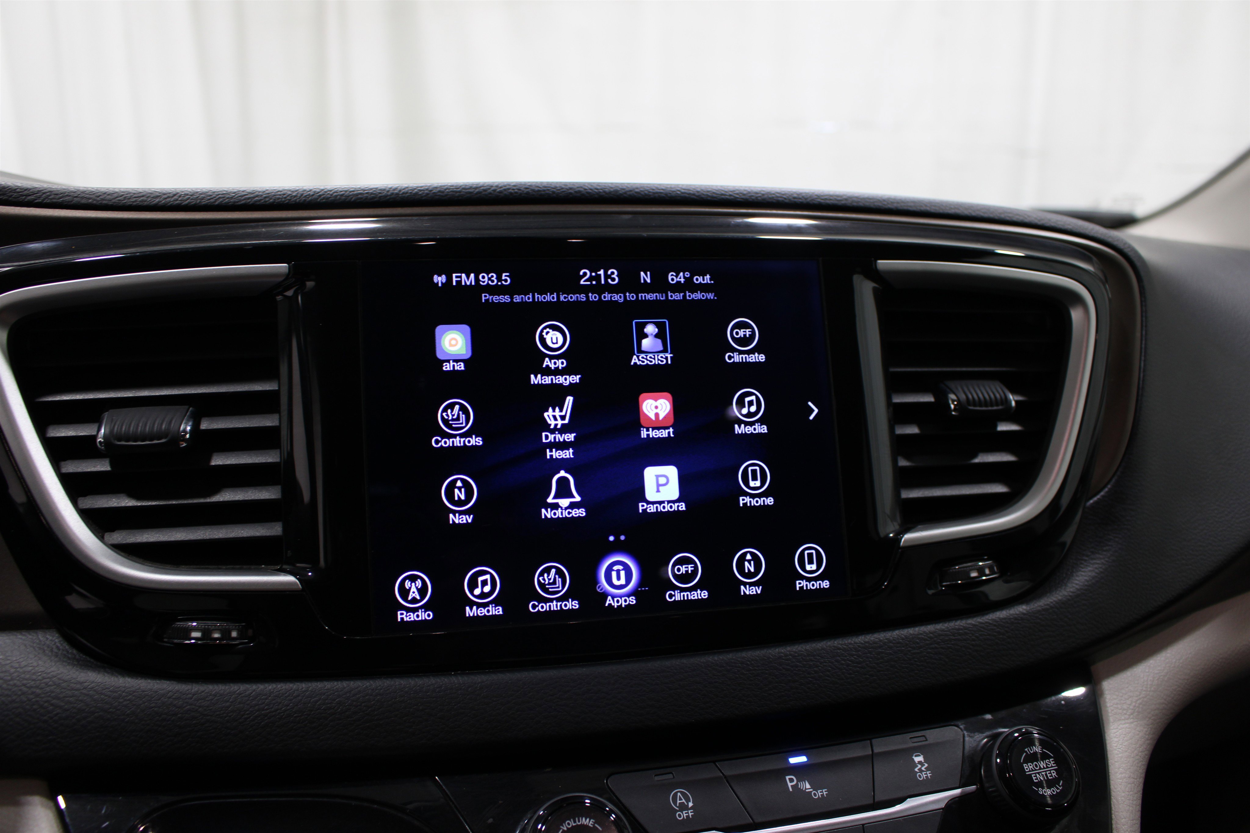 Used 2017 Chrysler Pacifica Touring-L FWD image 13