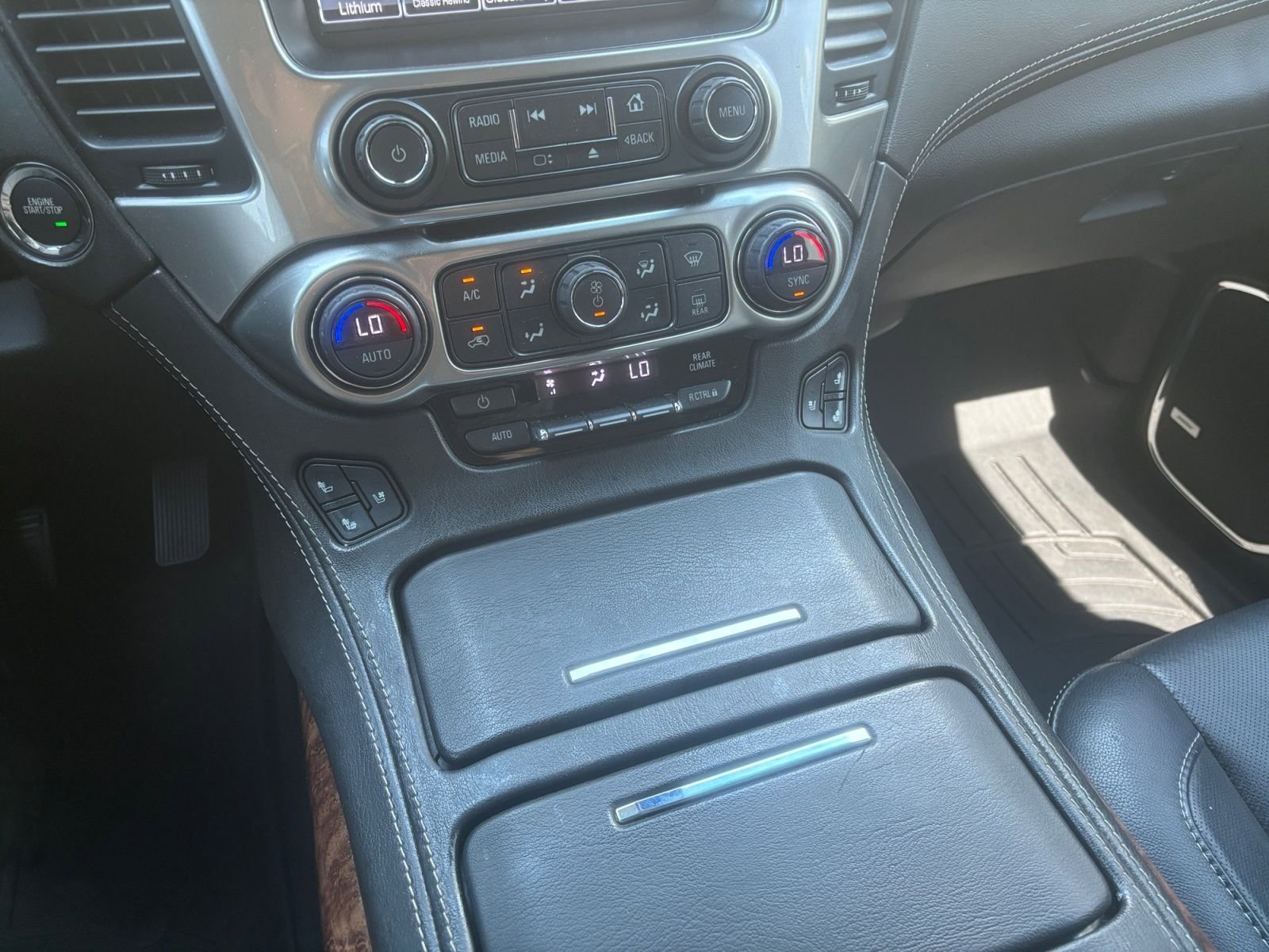 Used 2019 Chevrolet Tahoe Premier AWD/4WD image 26