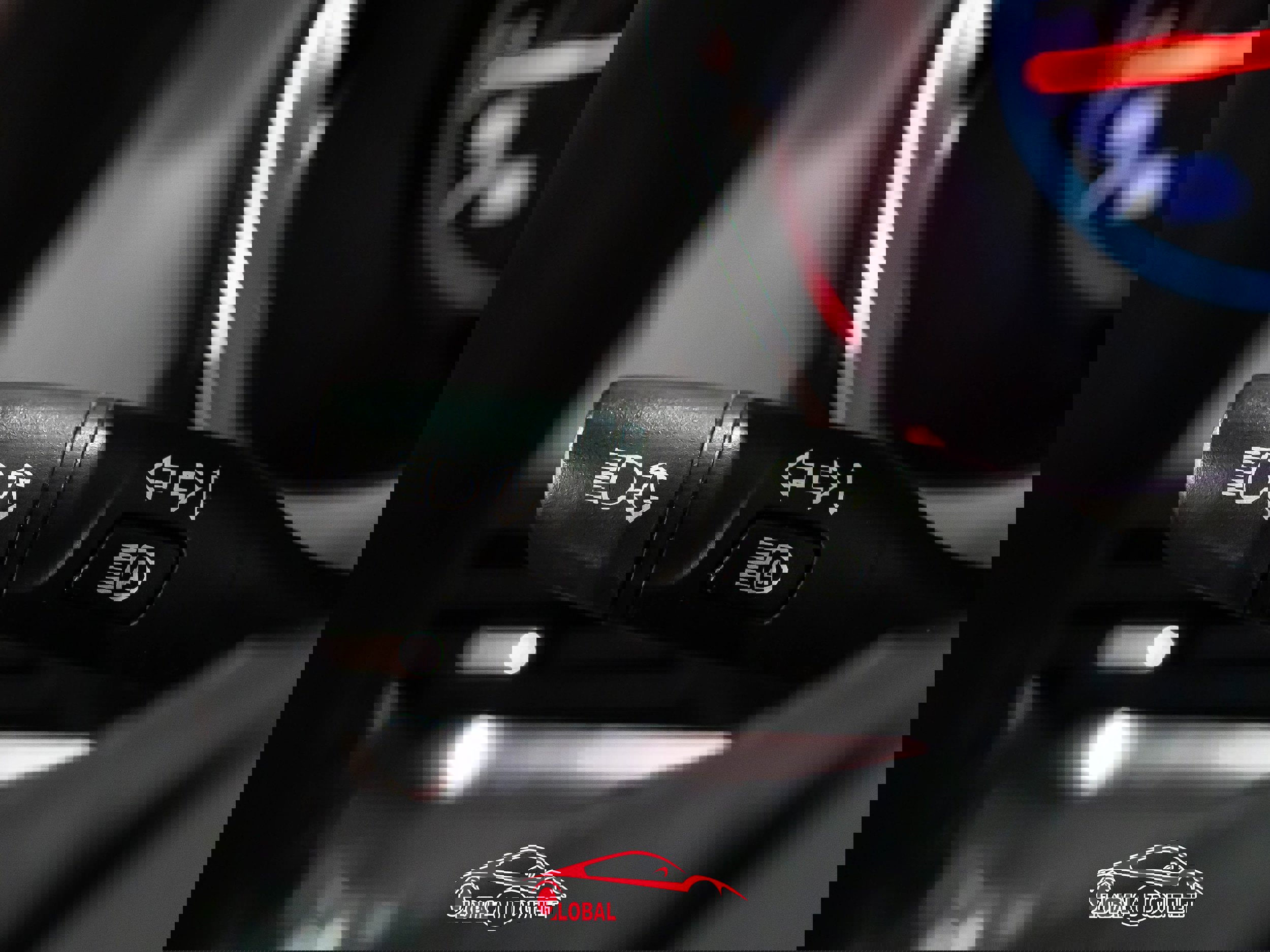 Used 2020 Chevrolet Traverse LT w/ Driver Confidence II Package image 28