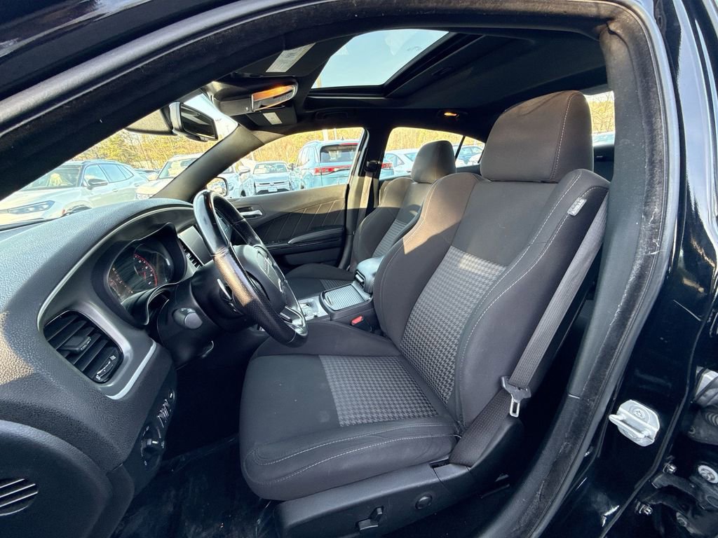 Used 2022 Dodge Charger GT w/ Blacktop Package image 13