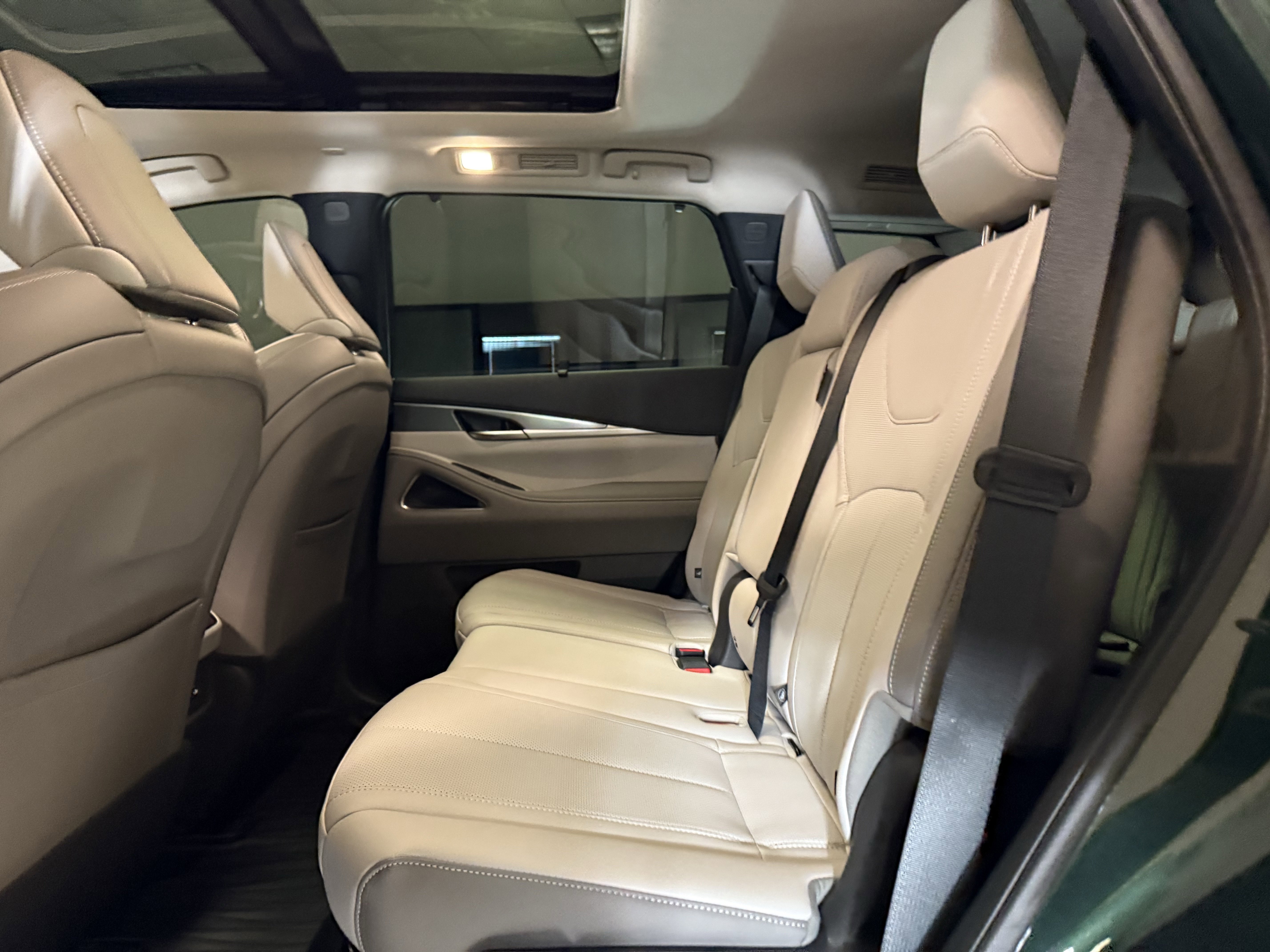 Certified 2026 INFINITI QX60 Luxe w/ Cargo Package FWD image 15