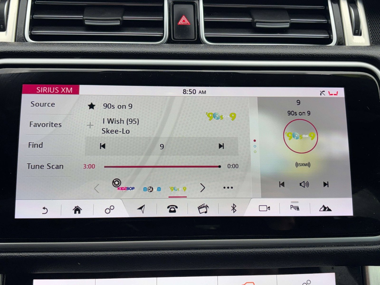 Used 2018 Land Rover Range Rover HSE image 19