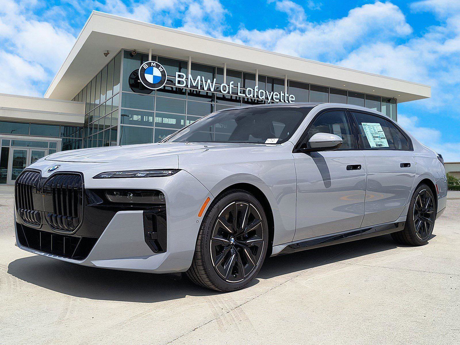 Used 2025 BMW 740i w/ Executive Package image 1