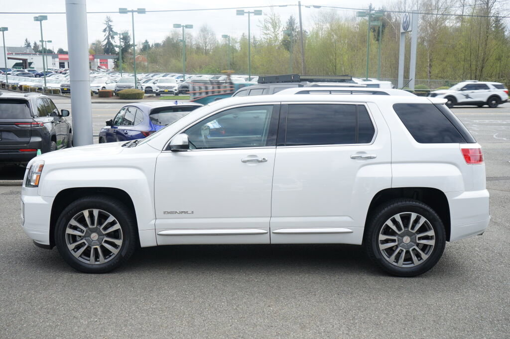 Used 2016 GMC Terrain Denali image 2