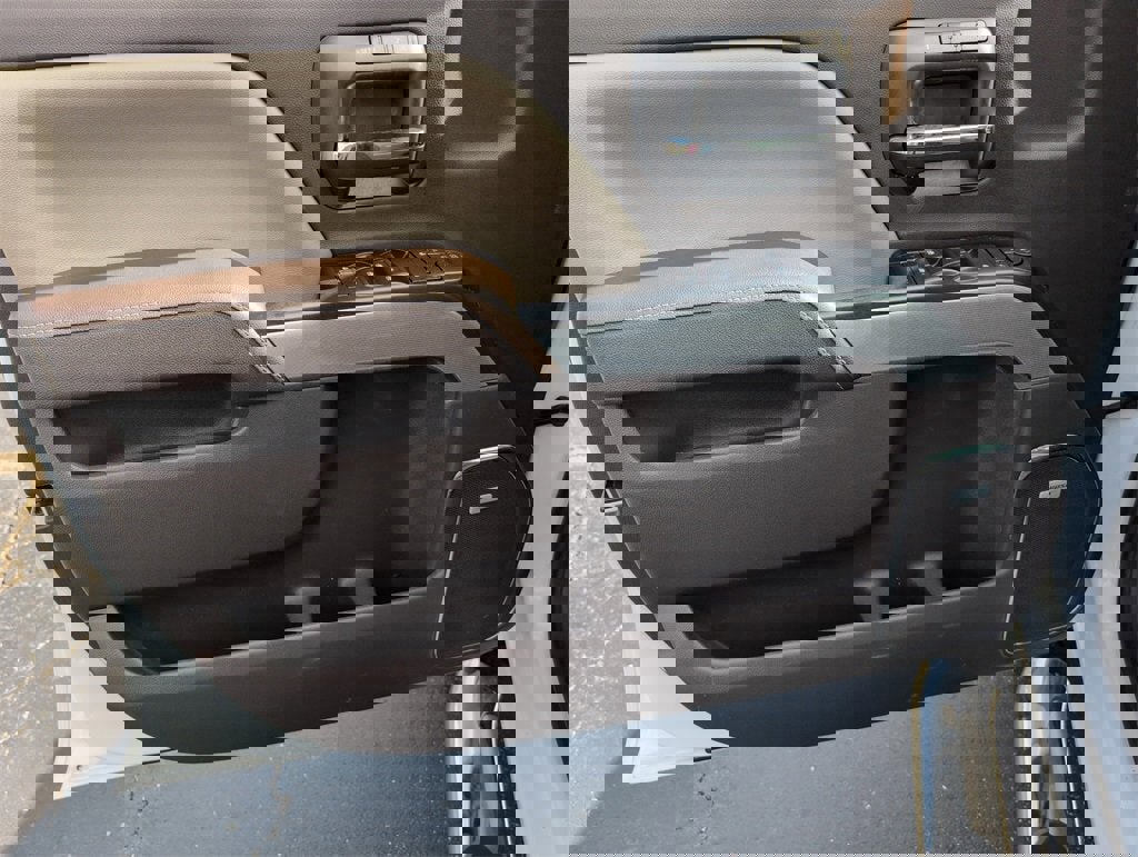 Used 2017 Chevrolet Silverado 1500 LTZ Z71 w/ LTZ Plus Package image 15