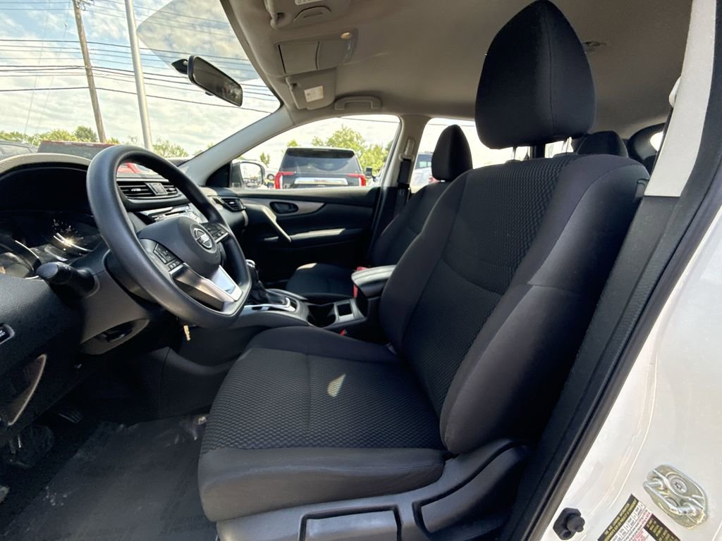 Used 2018 Nissan Rogue Sport S AWD/4WD image 11
