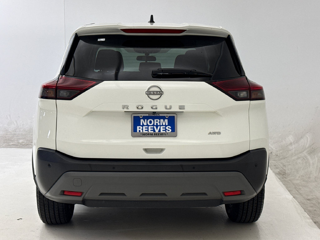 Used 2023 Nissan Rogue S AWD/4WD image 8