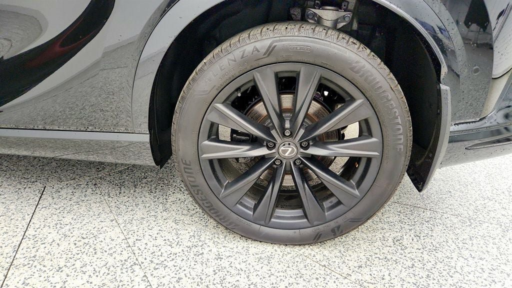 Used 2024 Lexus RX 500h F Sport w/ Convenience Package AWD/4WD image 9