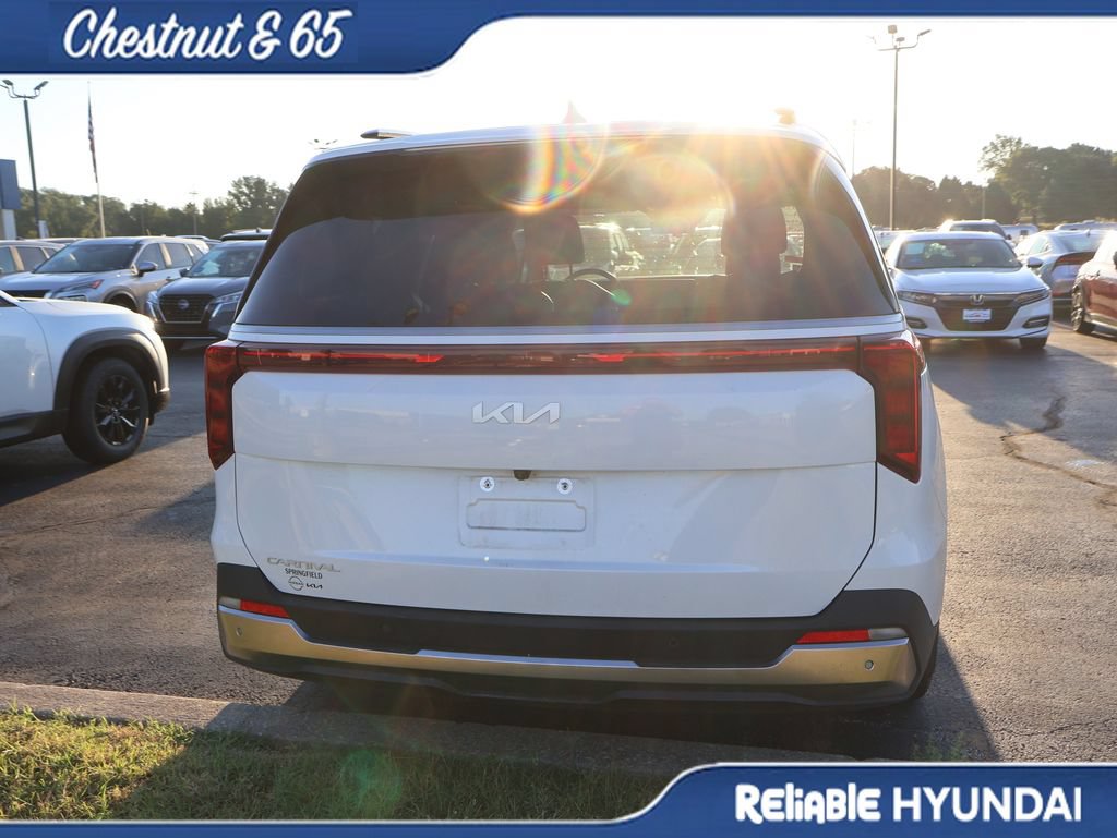 Used 2025 Kia Carnival SX FWD image 20