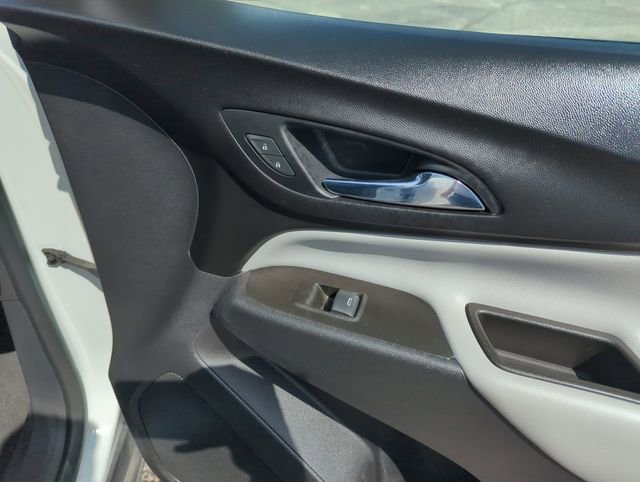 Used 2021 Chevrolet Equinox LS FWD image 31