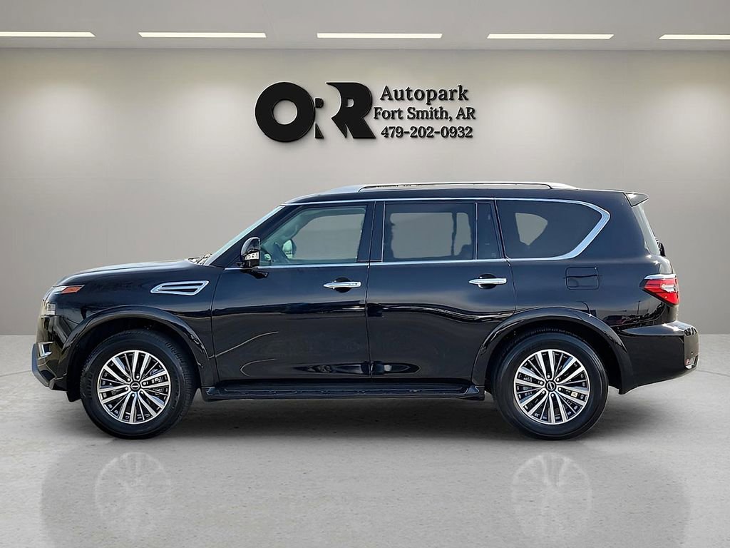 Used 2024 Nissan Armada SL w/ Captain's Chairs Package image 3