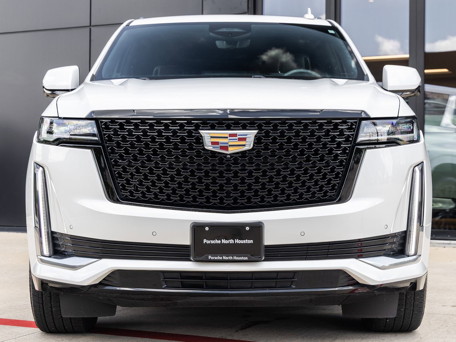 Used 2023 Cadillac Escalade Premium Luxury w/ LPO, Floor Liner Package AWD/4WD image 4