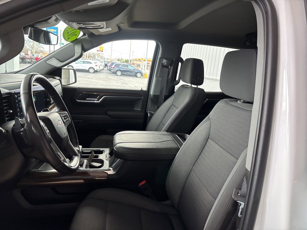 Used 2023 Chevrolet Silverado 1500 LT image 8