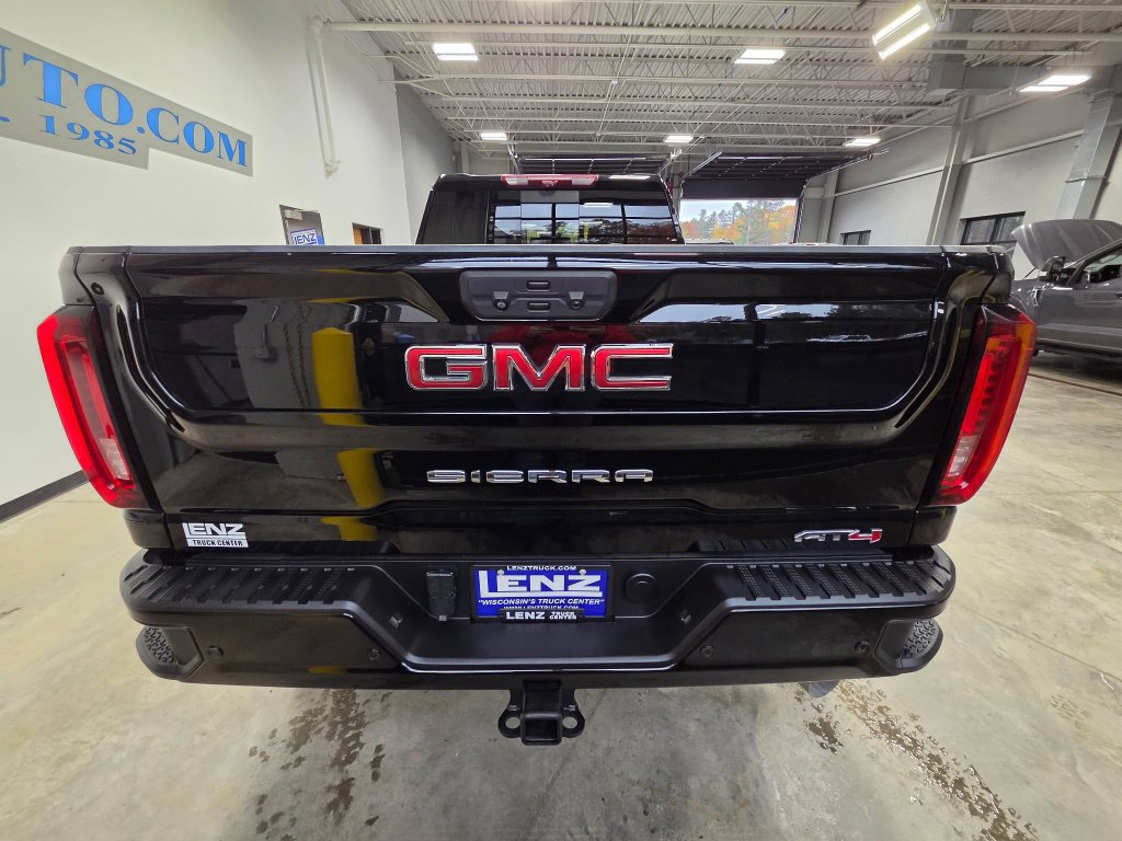 Used 2023 GMC Sierra 2500 AT4 w/ AT4 Premium Plus Package AWD/4WD image 7