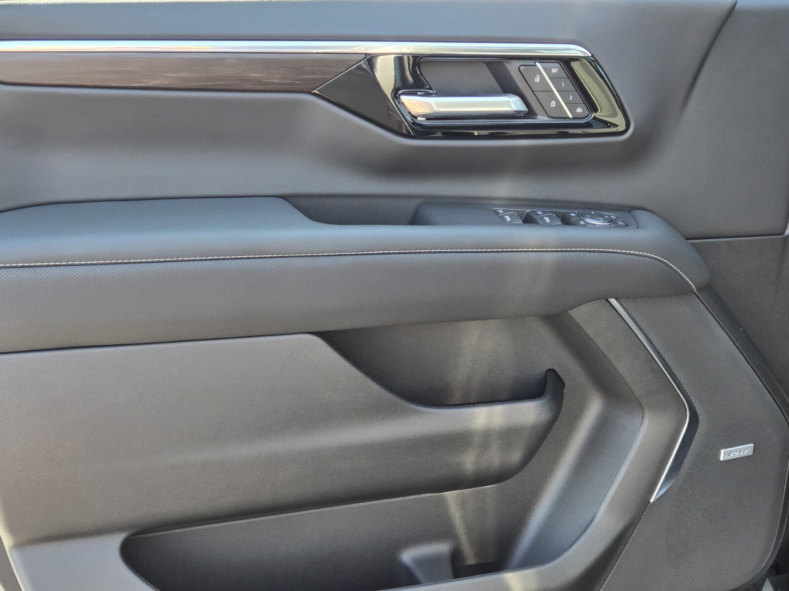 New 2026 Chevrolet Suburban Premier w/ Sun And Tow Package image 13