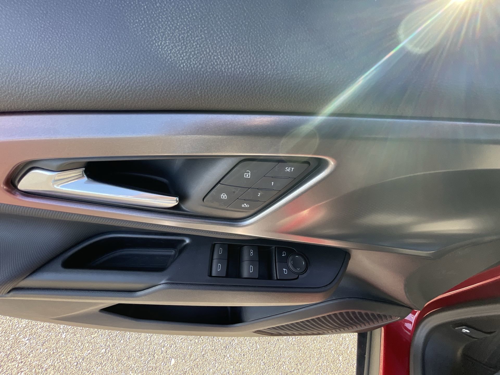 New 2025 Chevrolet Equinox EV RS w/ Active Safety Package 3 AWD/4WD image 60