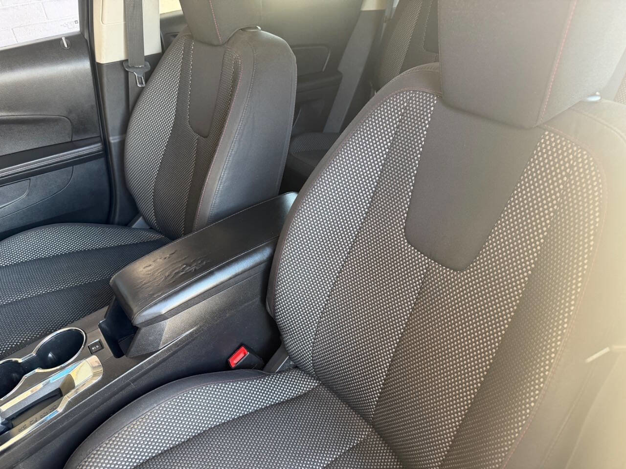 Used 2010 Chevrolet Equinox LT image 15