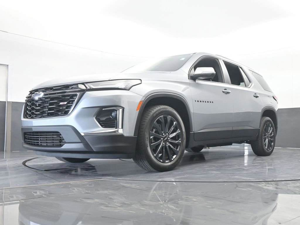 Used 2023 Chevrolet Traverse RS image 64