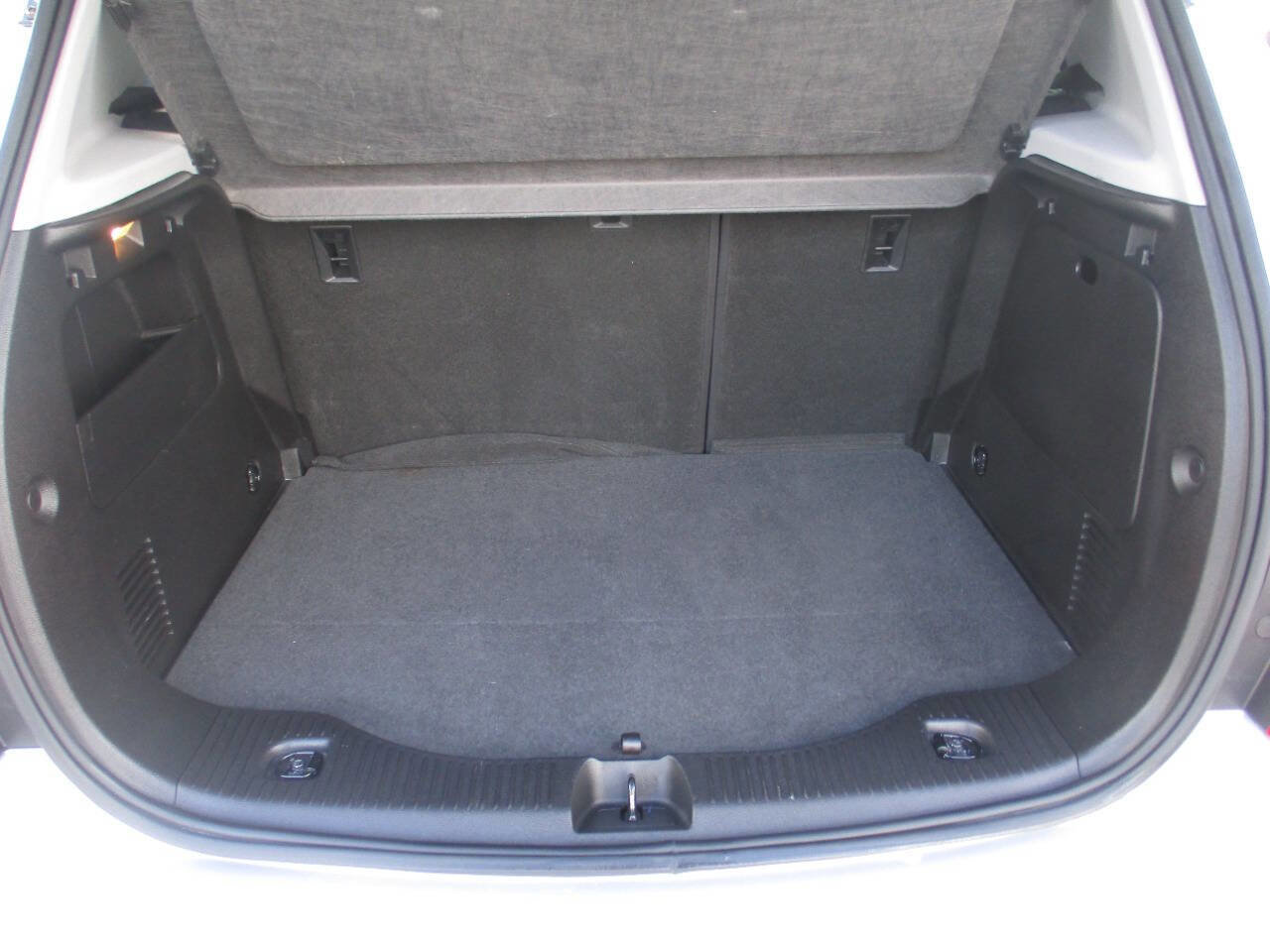 Used 2018 Chevrolet Trax LS FWD image 19