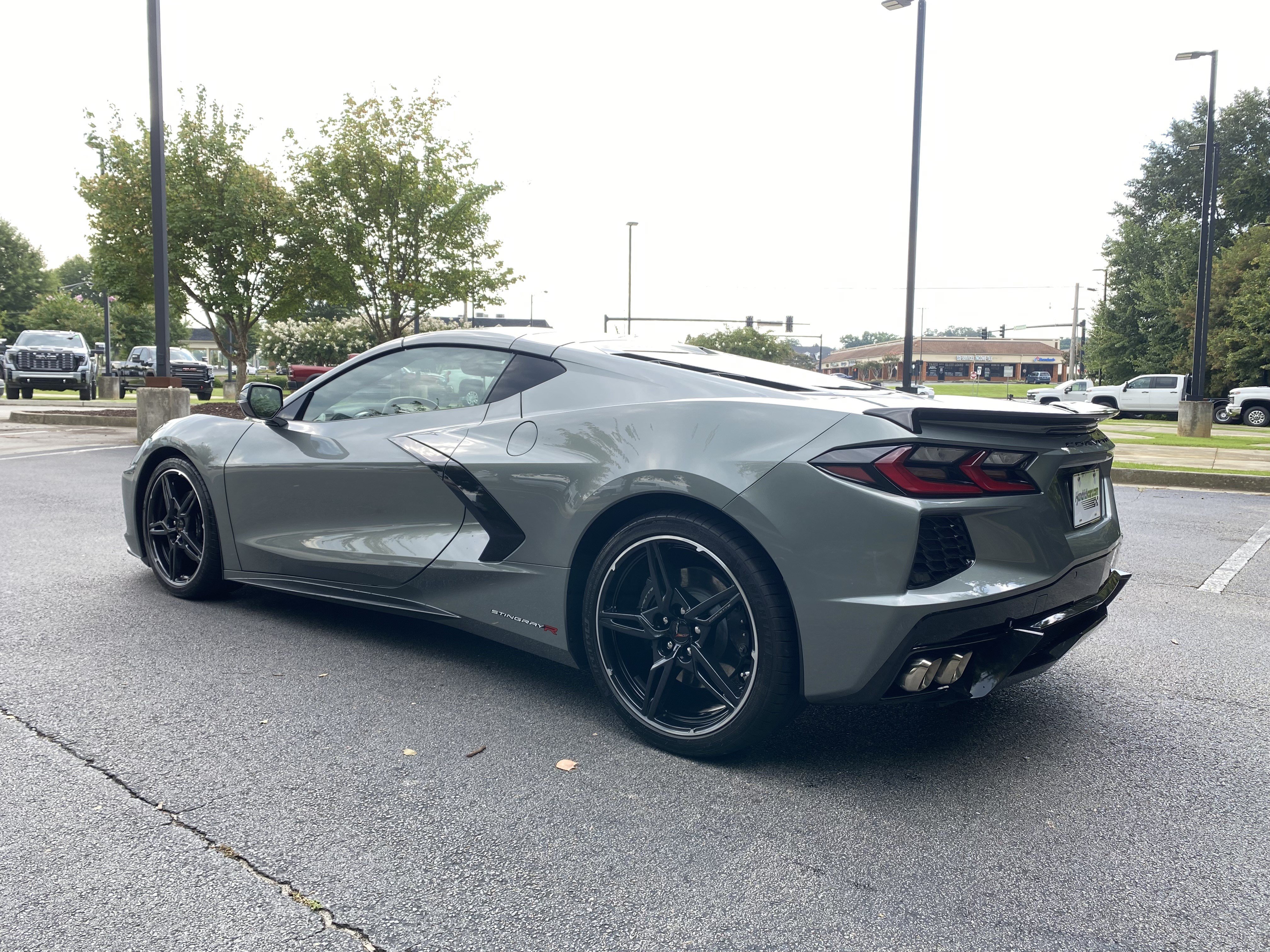 Used 2024 Chevrolet Corvette Stingray Preferred Cpe w/ Battery Protection Package RWD image 7
