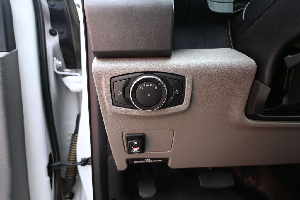 Used 2019 Ford F550 4x4 Regular Cab Super Duty image 38