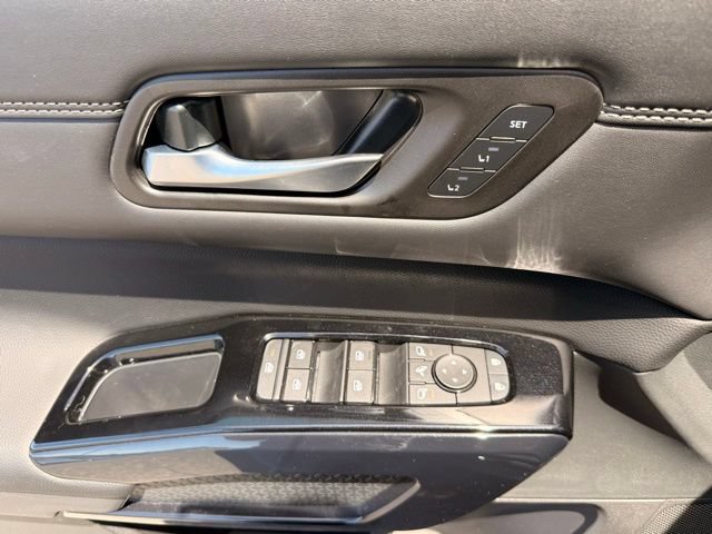 New 2026 Nissan Pathfinder Platinum w/ Cargo Package AWD/4WD image 10