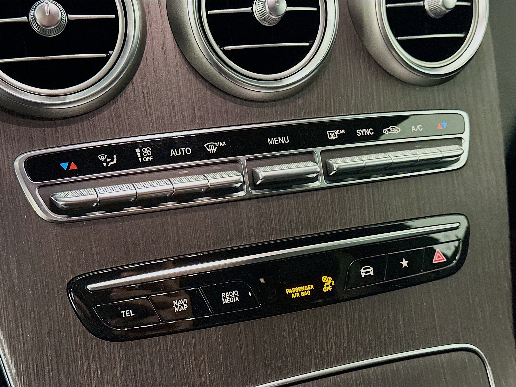 Used 2021 Mercedes-Benz GLC 300 4MATIC image 23