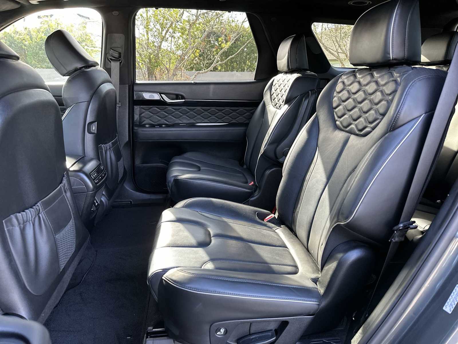 Used 2021 Hyundai Palisade Calligraphy FWD image 18