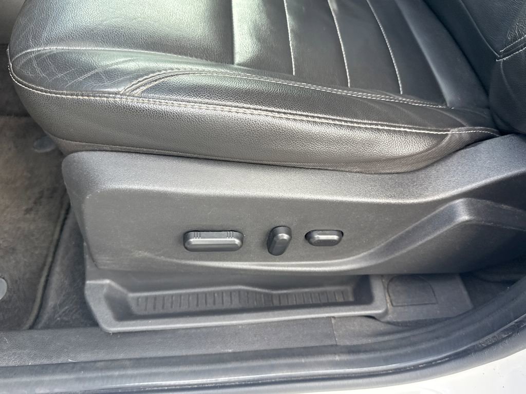 Used 2014 Ford Escape Titanium FWD image 28