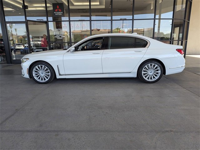 Used 2020 BMW 740i image 2