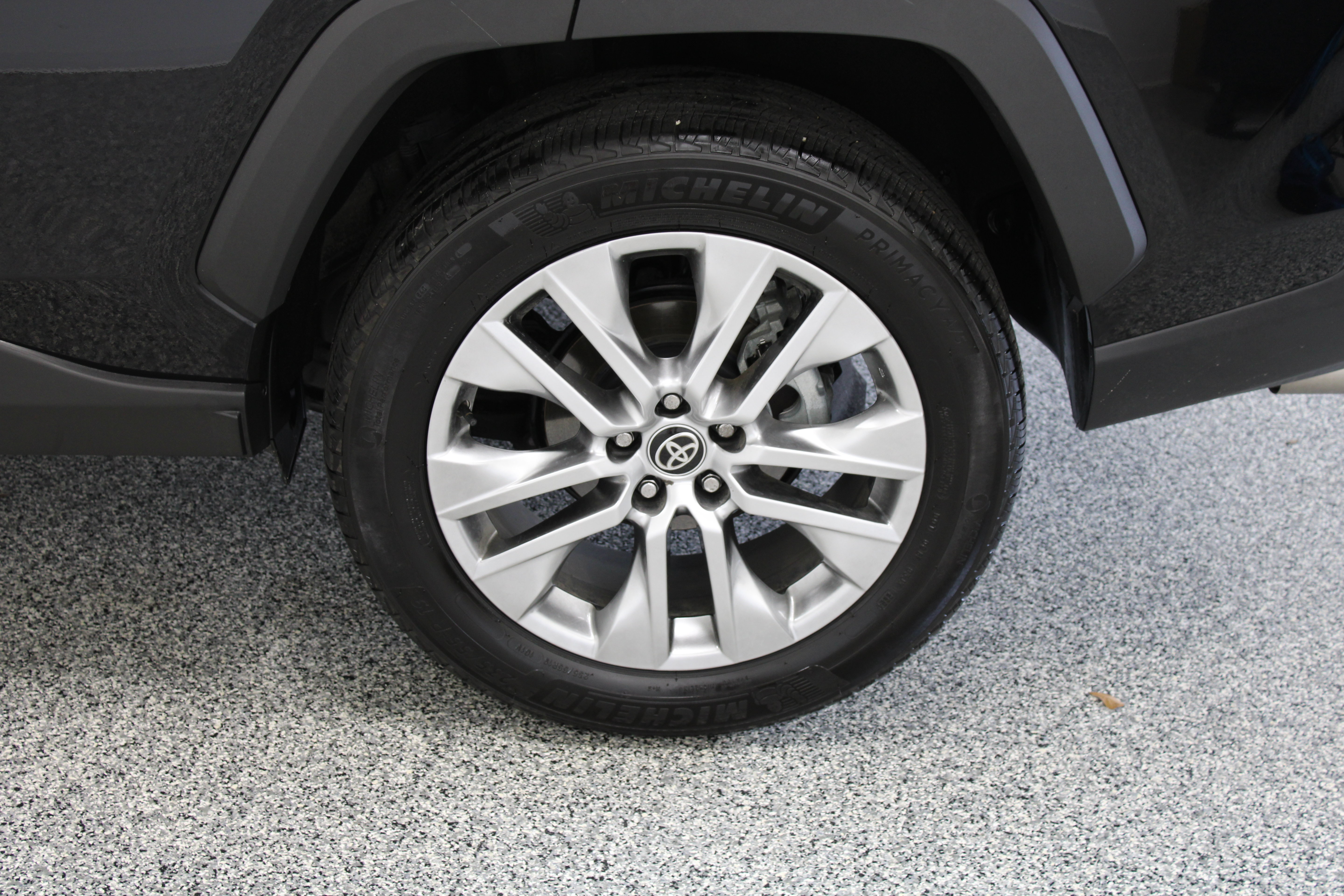 Used 2025 Toyota RAV4 Limited w/ Weather Package AWD/4WD image 10