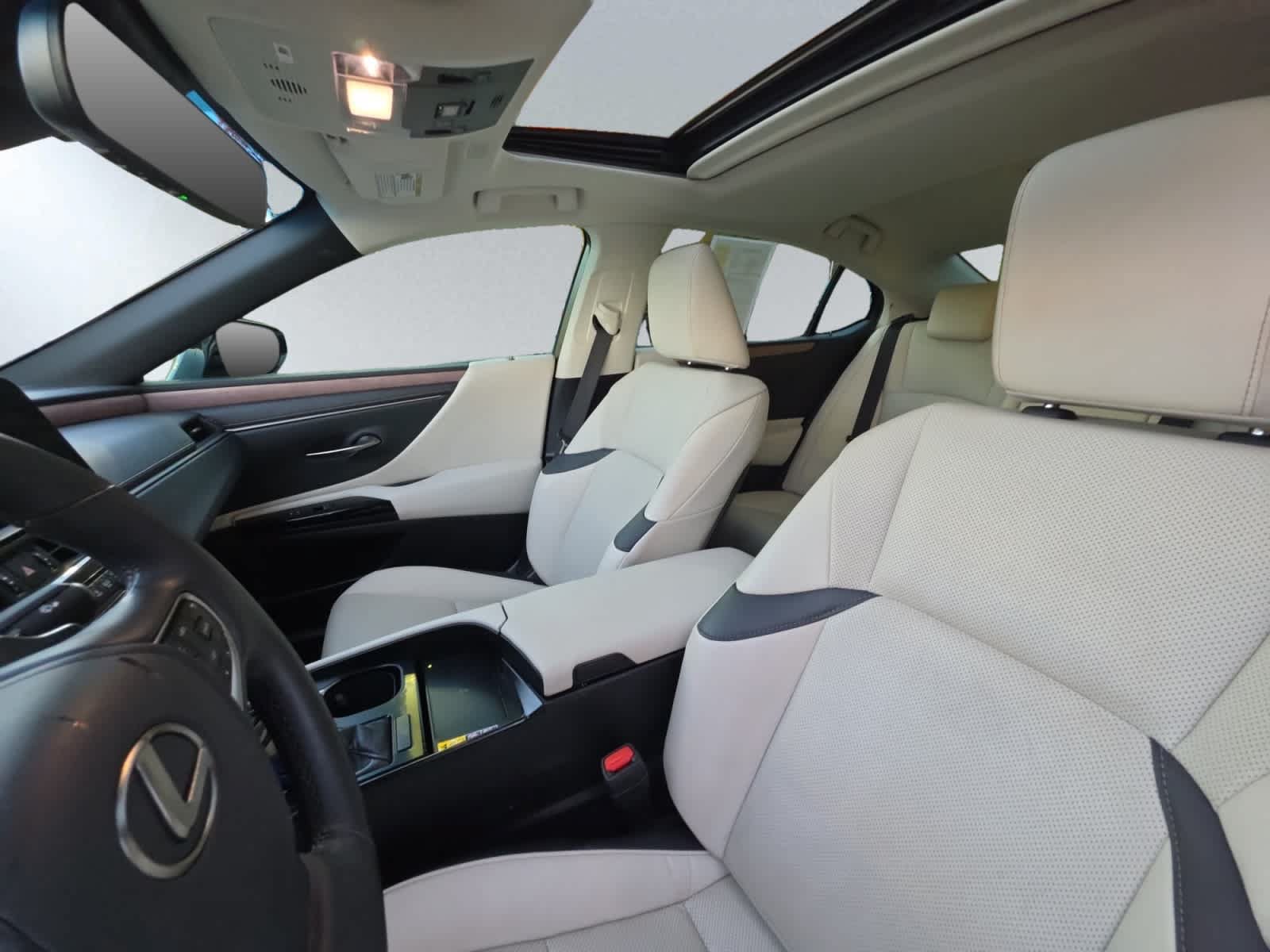 Used 2025 Lexus ES 350 w/ Premium Package FWD image 13
